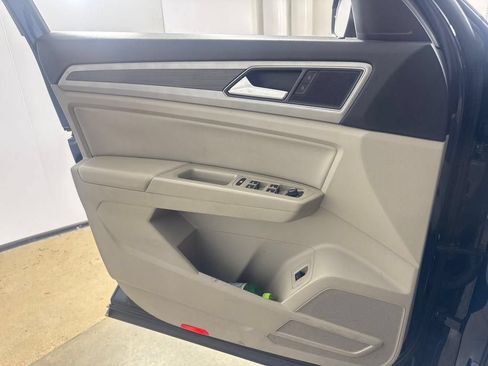 Used 2018 Volkswagen Atlas SE FWD image 23