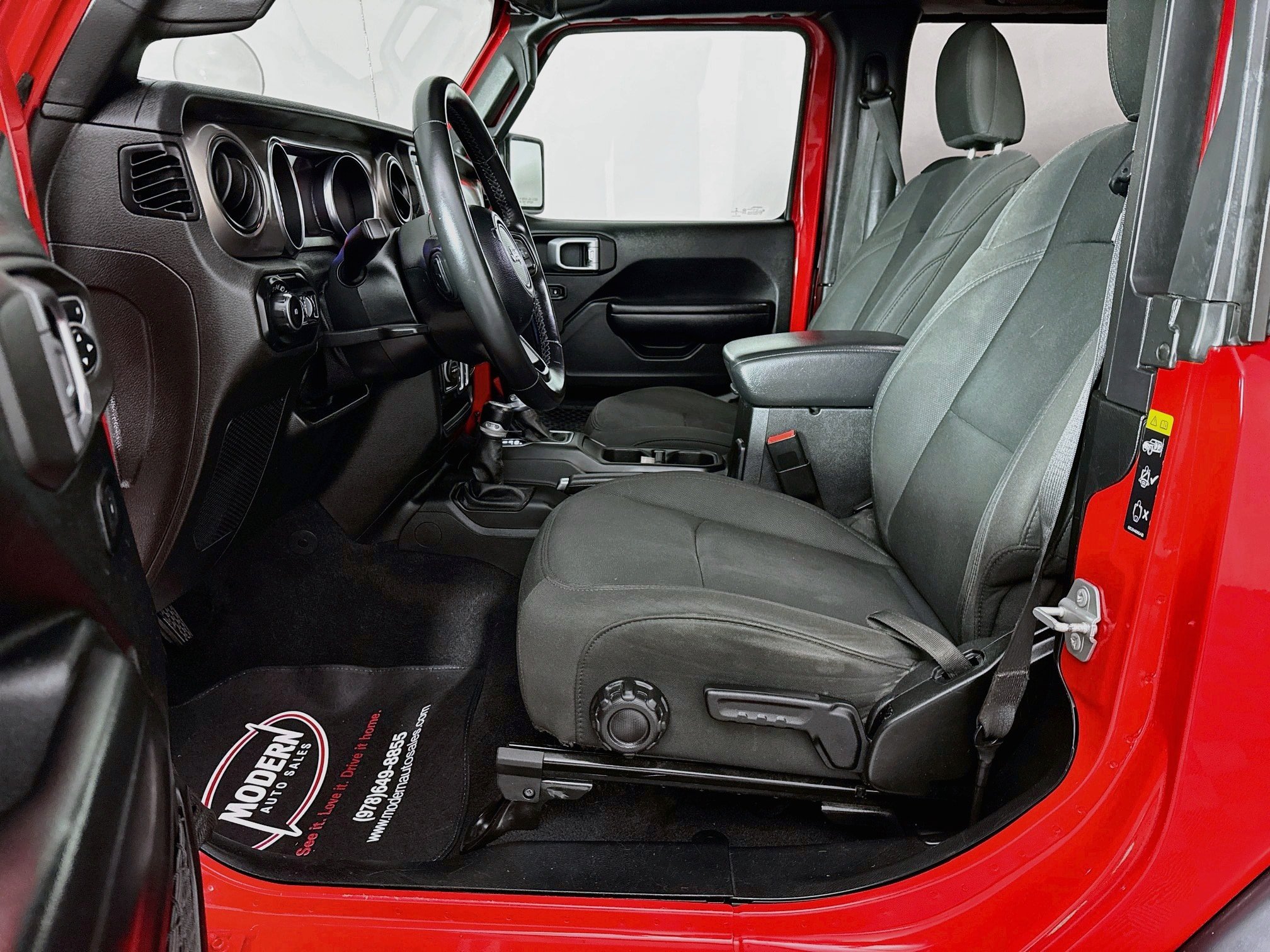 Used 2020 Jeep Wrangler Sport AWD/4WD image 20