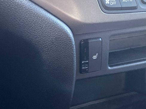 Used 2022 Honda Pilot Sport image 28