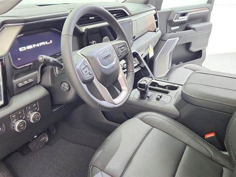 New 2026 GMC Sierra 1500 Denali w/ Denali Reserve Package AWD/4WD image 11