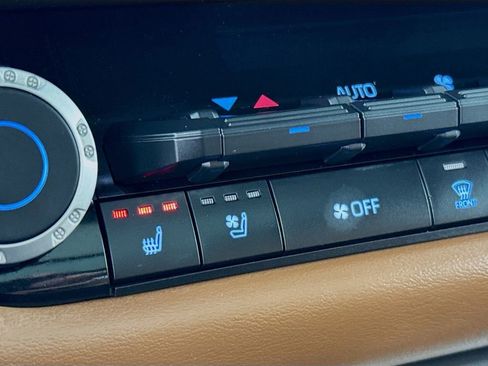 Used 2023 Toyota Tundra 1794 Edition image 19