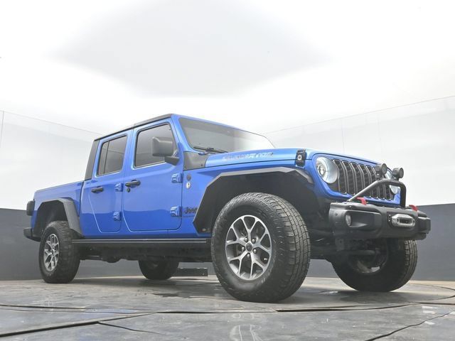 Used 2024 Jeep Gladiator Sport AWD/4WD image 38