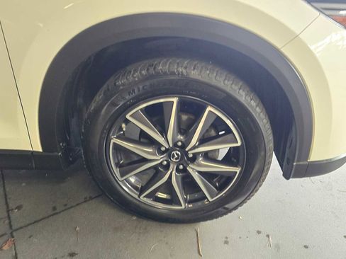 Used 2018 MAZDA CX-5 Grand Touring w/ Premium Package image 9