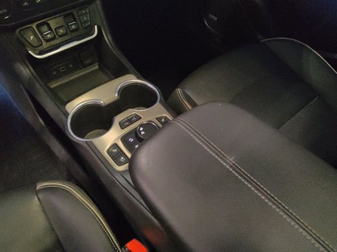 Used 2019 GMC Terrain Denali w/ Advanced Safety Package image 26