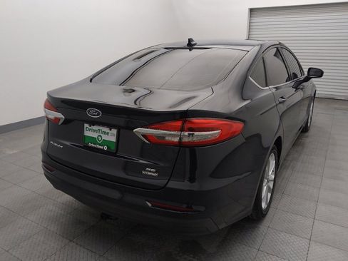 Used 2020 Ford Fusion SE image 7
