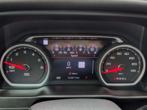 Used 2019 Chevrolet Silverado 1500 High Country RWD image 16