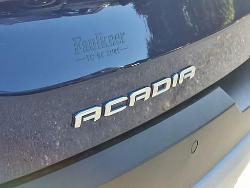 Used 2023 GMC Acadia SLE image 21