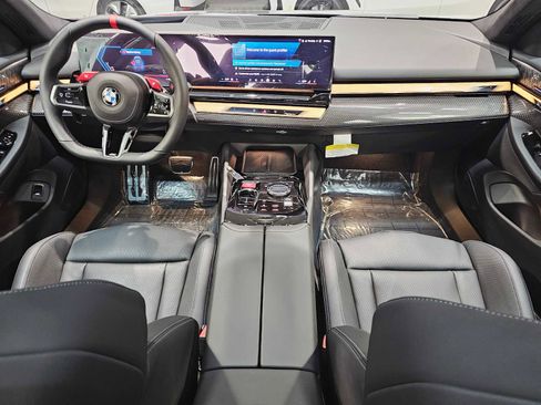 New 2026 BMW M5 w/ Executive Package image 10