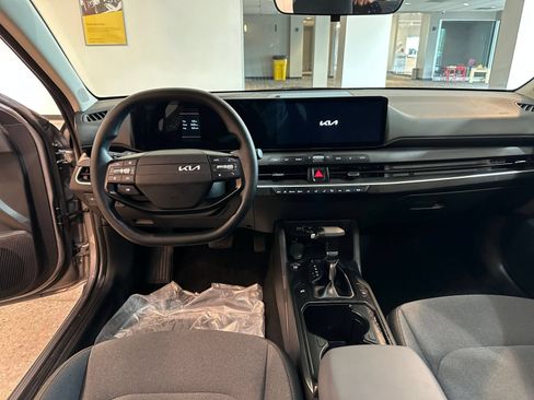 Used 2025 Kia K4 FWD image 34