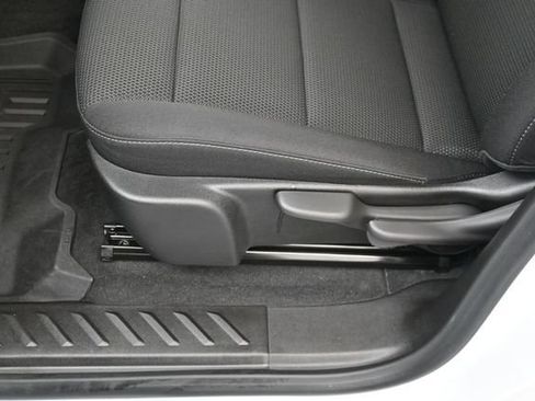 Used 2026 GMC Canyon Elevation w/ Convenience Package RWD image 13
