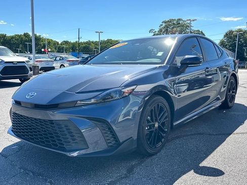 Used 2026 Toyota Camry SE w/ Convenience Package FWD image 7