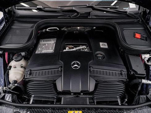 Used 2026 Mercedes-Benz Maybach GLS 600 4MATIC image 46