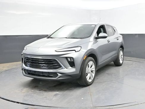 Used 2025 Buick Encore GX Preferred AWD/4WD image 6