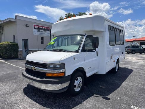 Used 2016 Chevrolet Express 3500 w/ Shuttle Bus Package RWD image 8