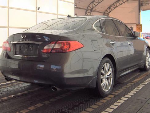 Used 2013 INFINITI M37 w/ Premium Pkg image 5