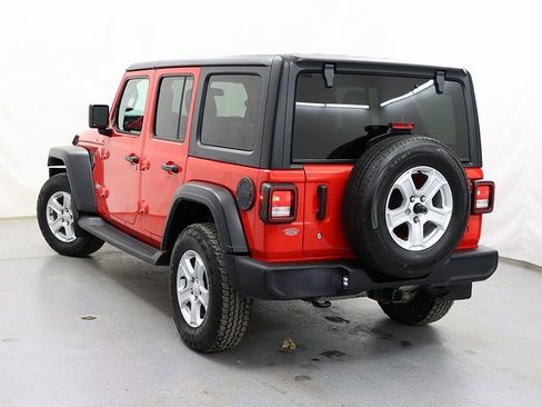 Used 2018 Jeep Wrangler Unlimited Sport S image 8