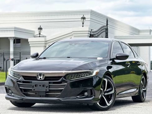 Used 2021 Honda Accord Sport image 2