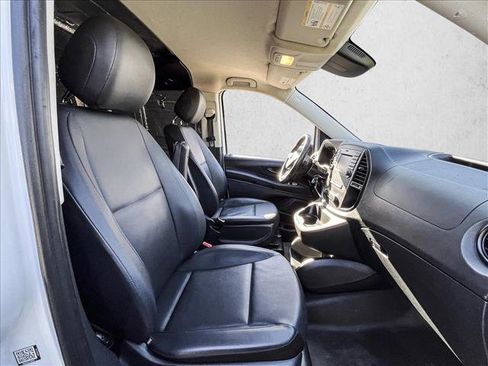 Used 2018 Mercedes-Benz Metris image 21