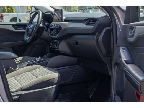 Used 2022 Ford Escape SE FWD image 10