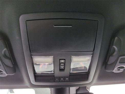 Used 2023 Dodge Challenger R/T w/ Plus Package image 34