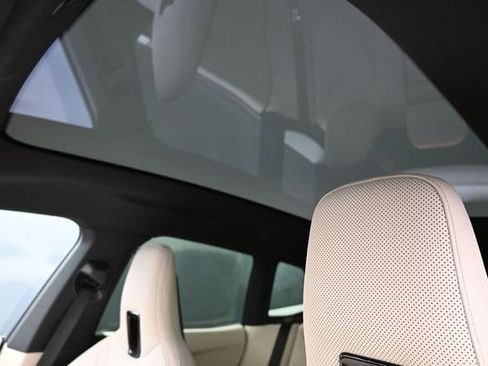 Used 2023 BMW iX xDrive50 AWD/4WD image 13