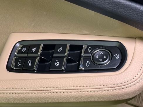 New 2026 Porsche Macan image 26