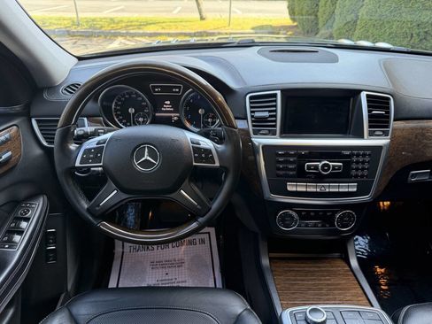 Used 2013 Mercedes-Benz GL 450 4MATIC image 20