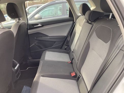 Certified 2022 Volkswagen Taos S image 8