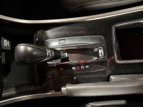 Used 2017 Honda Accord Sport image 23