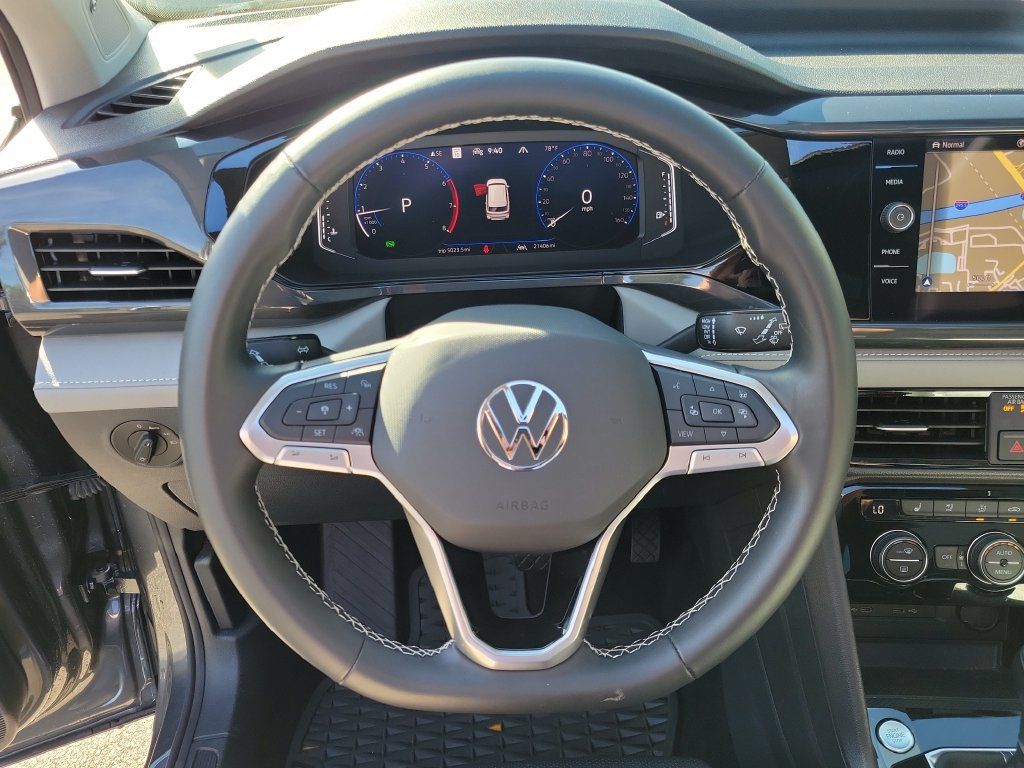 Used 2024 Volkswagen Taos SEL AWD/4WD image 25