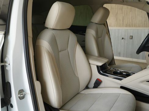 Used 2022 Buick Envision Preferred FWD image 29