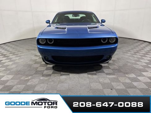 Used 2023 Dodge Challenger SXT w/ Blacktop Package image 3