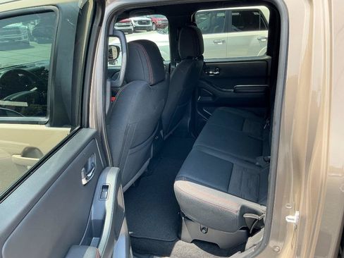 Used 2022 Nissan Frontier Pro-X w/ Technology Package RWD image 13