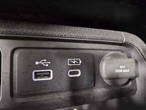 Used 2025 Honda Pilot Touring image 26