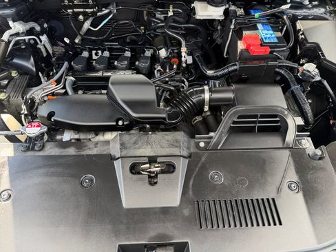 Used 2023 Honda CR-V EX image 8