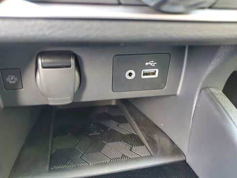 Certified 2025 Nissan Versa SV w/ Trunk Package FWD image 27