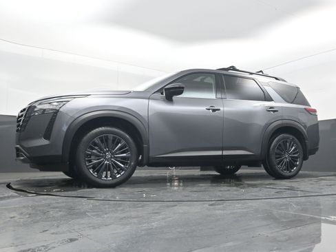 New 2026 Nissan Pathfinder SL w/ SL Premium Package FWD image 27