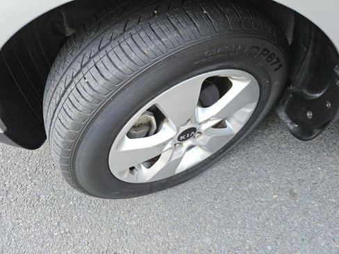 Used 2018 Kia Soul ! image 12