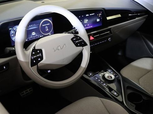 Used 2023 Kia Niro Wave image 22