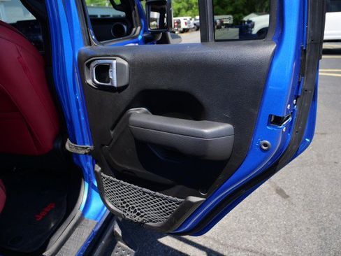 Used 2022 Jeep Gladiator Sport AWD/4WD image 45