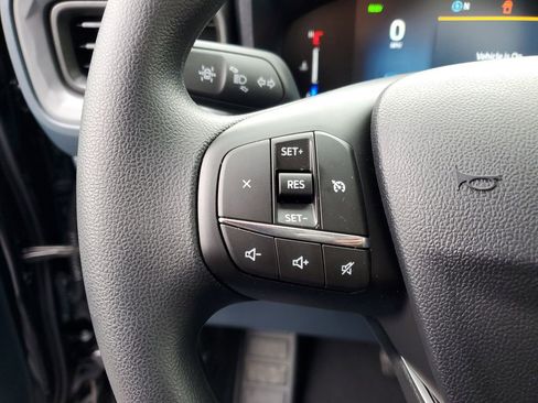 New 2025 Ford Maverick XL FWD image 14