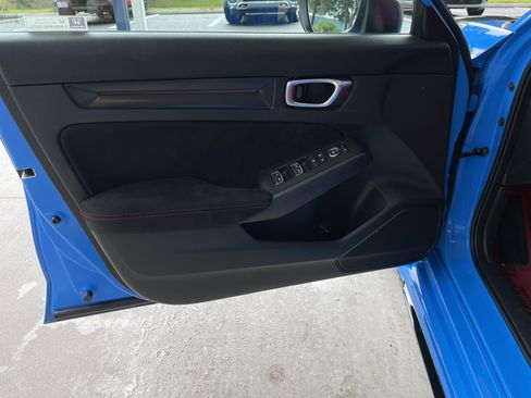 Used 2025 Honda Civic Type R image 13