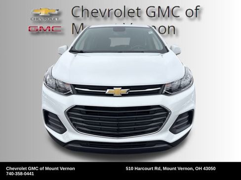 Used 2022 Chevrolet Trax LS w/ Tint and Cruise Package image 9