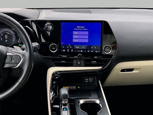 Used 2024 Lexus NX 350h AWD image 6