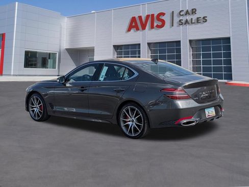 Used 2025 Genesis G70 2.5T RWD image 9