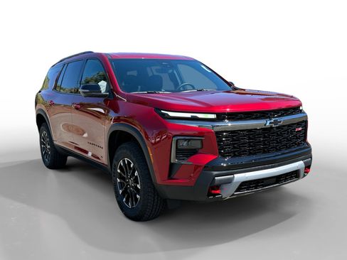 New 2026 Chevrolet Traverse Z71 w/ Enhanced Driving Package AWD/4WD image 7