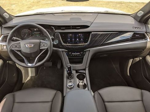 New 2025 Cadillac XT6 Premium Luxury image 20