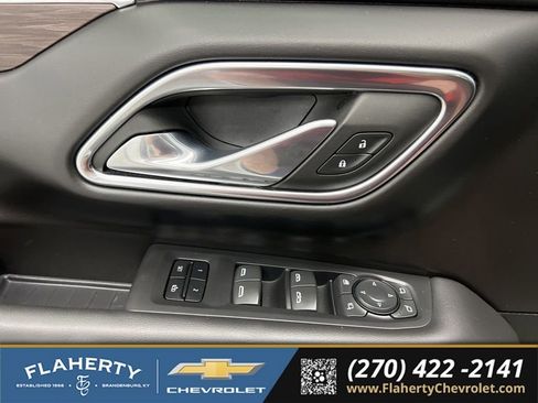 Used 2023 Chevrolet Tahoe Z71 w/ Luxury Package AWD/4WD image 23