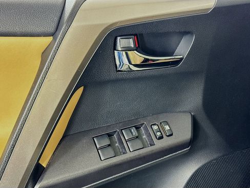 Used 2016 Toyota RAV4 XLE w/ Protection Package image 17