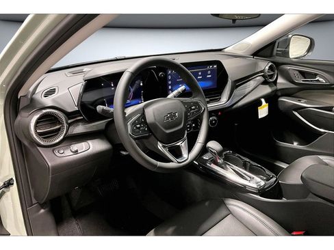 New 2026 Chevrolet Trax ACTIV w/ Sunroof Package image 7